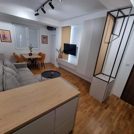Aslimo Apartment *